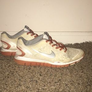 Nike free runs